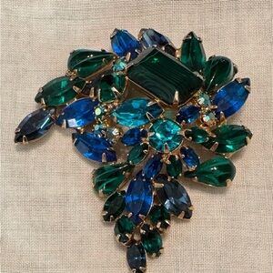 Vintage brooch  looks like DeLizza and Elster (D&E), Juliana. Uncertain???